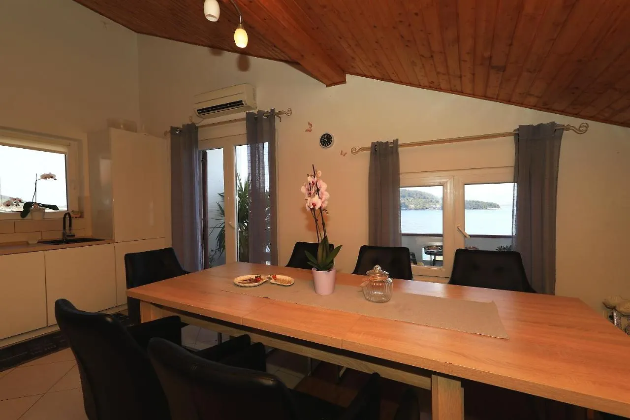Sea Pearl 1-Ambience Apartment Kali