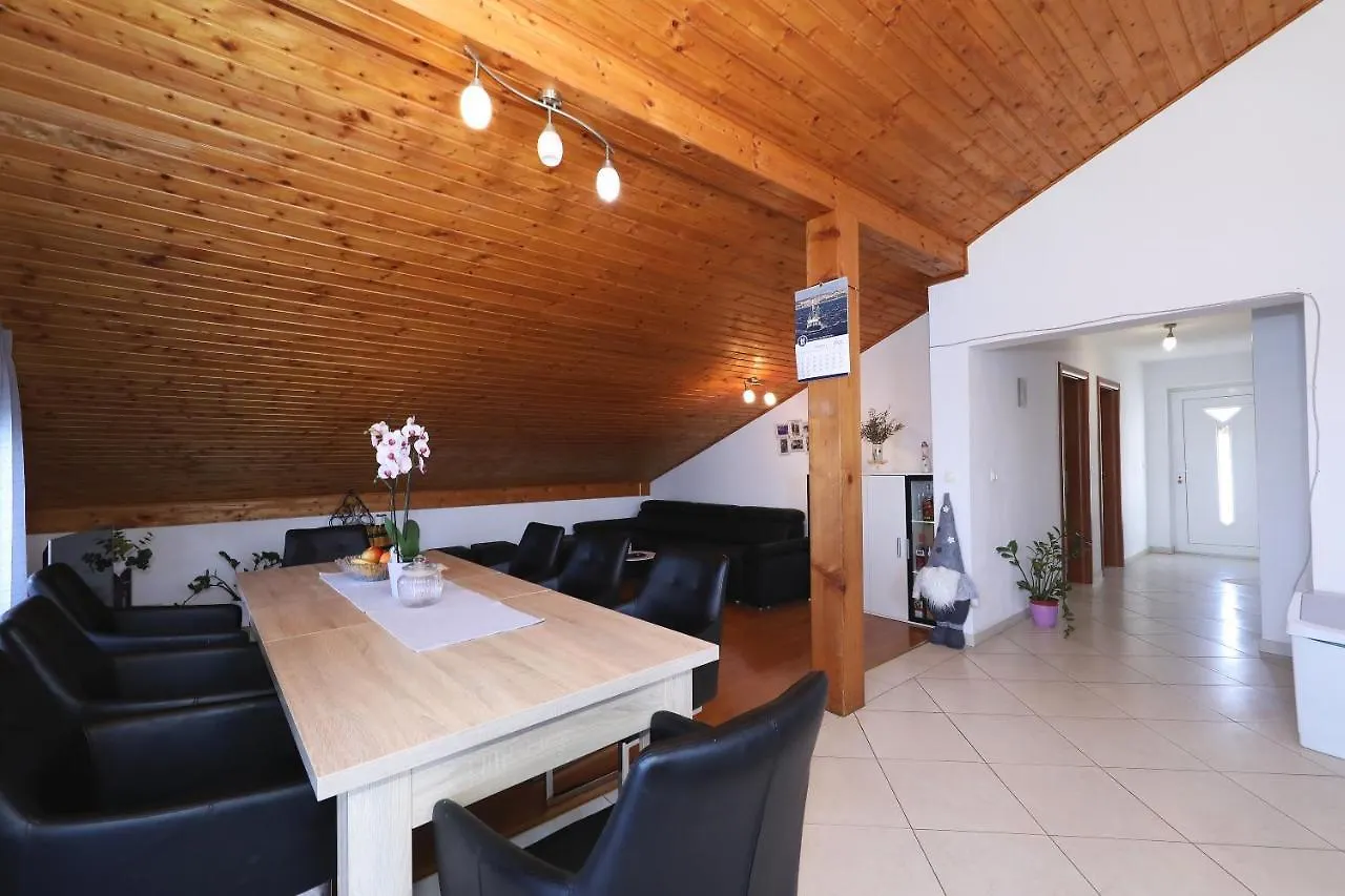 Sea Pearl 1-Ambience Apartment Kali