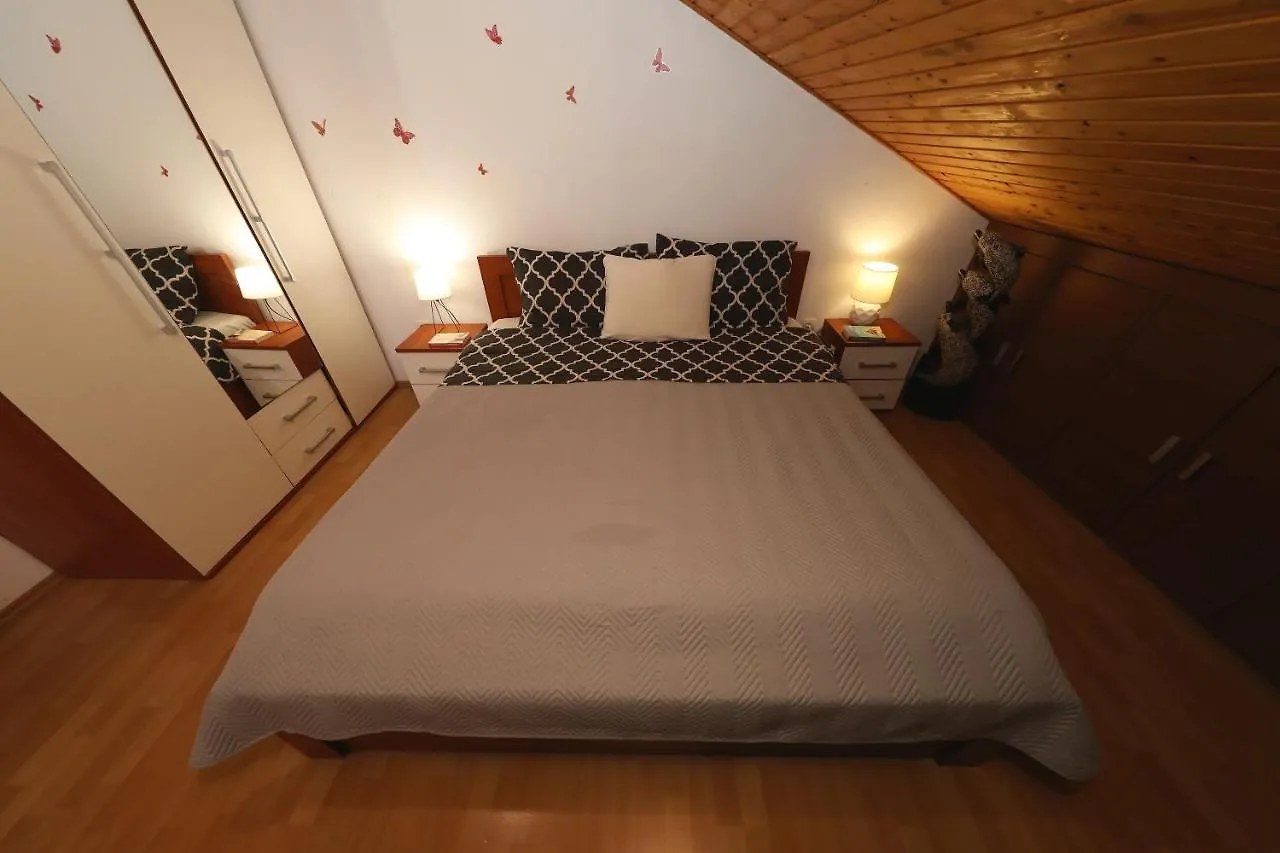 Sea Pearl 1-Ambience Apartment Kali