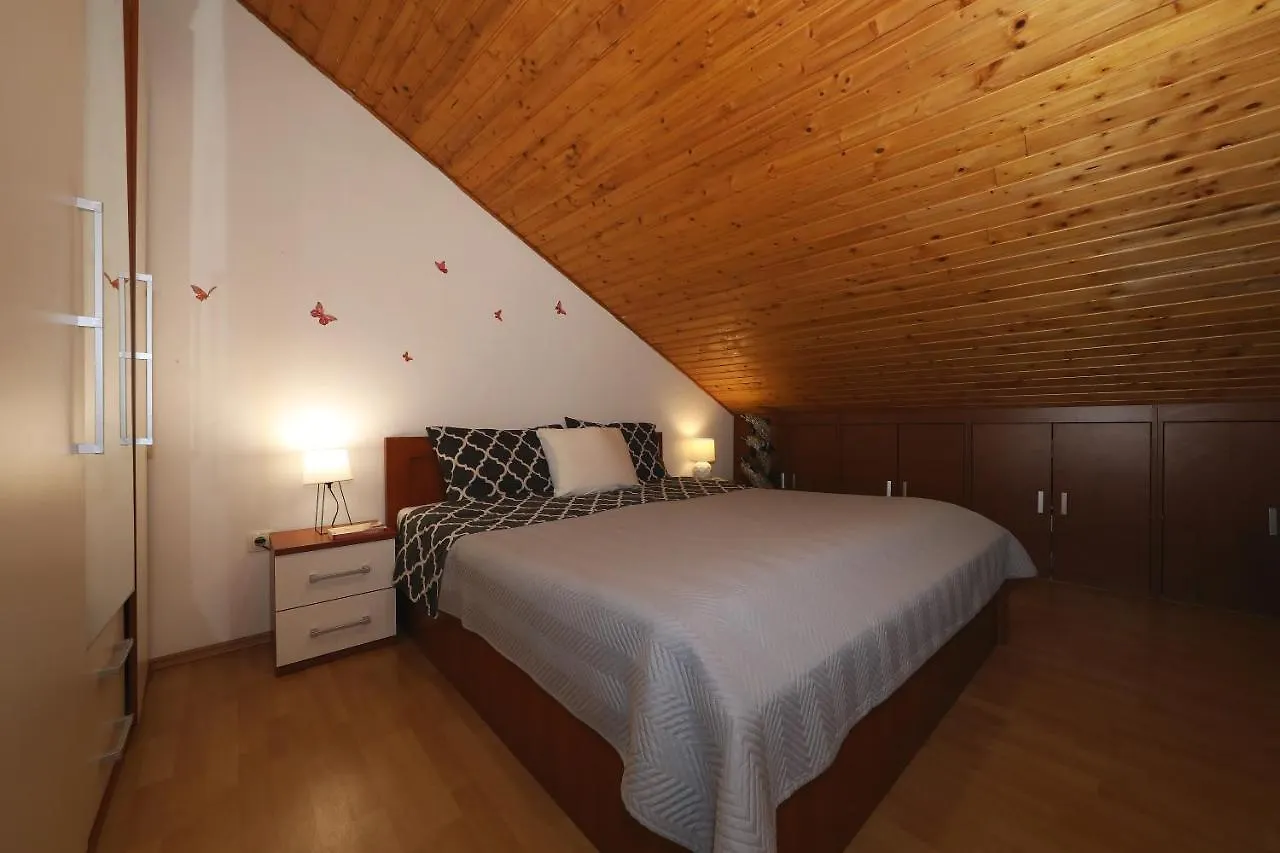 Sea Pearl 1-Ambience Apartment Kali