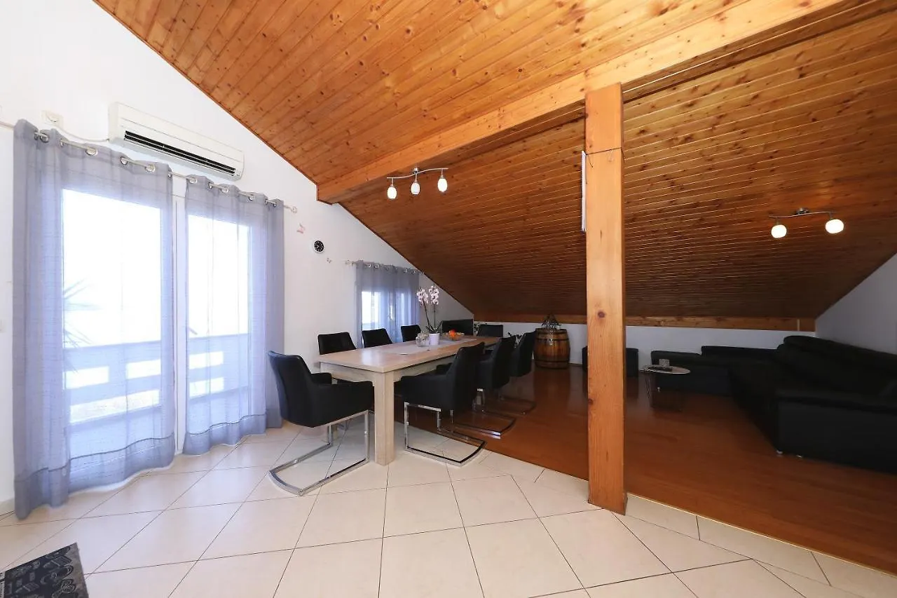 Sea Pearl 1-Ambience Apartment Kali